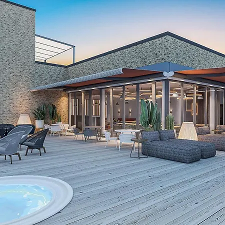 Penthouse Deluxe *